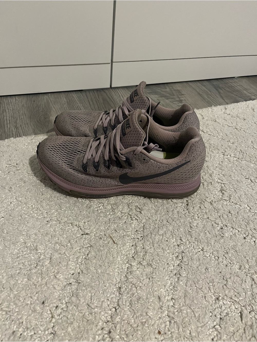 Nike Women's Zoom All Out sneakers size 8 purple feminine casual athletic